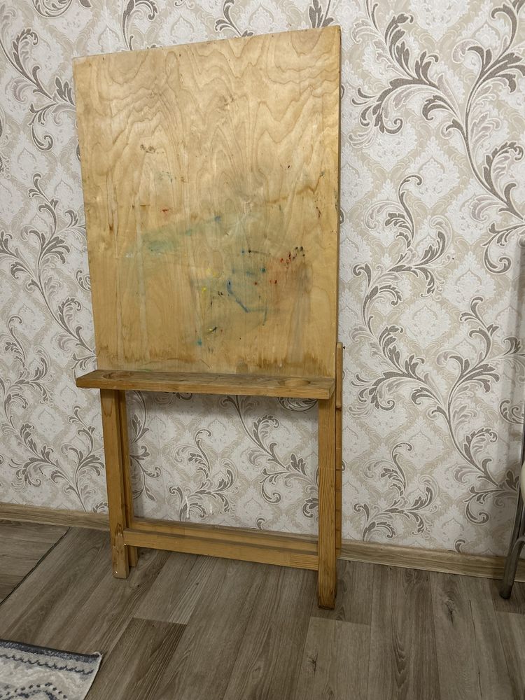 Продам мольберт