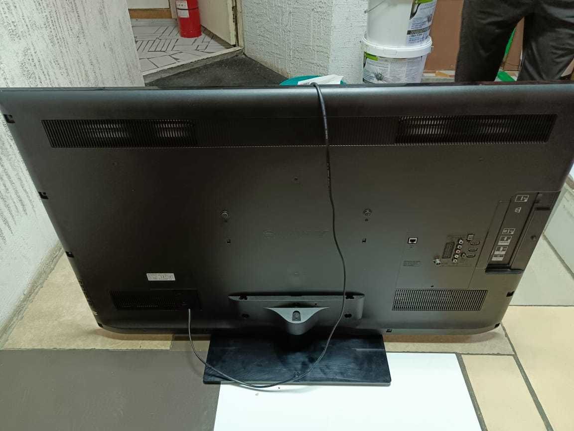 Телевизор SONY BRAVIA KDL-46EX720 оригинал (на запчасти)