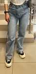 Джинсы Denim. 25 размер 
На обхват беде до 92 см
На рост до 164 см.