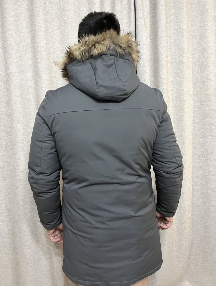 Продам зимнюю мужскую куртку