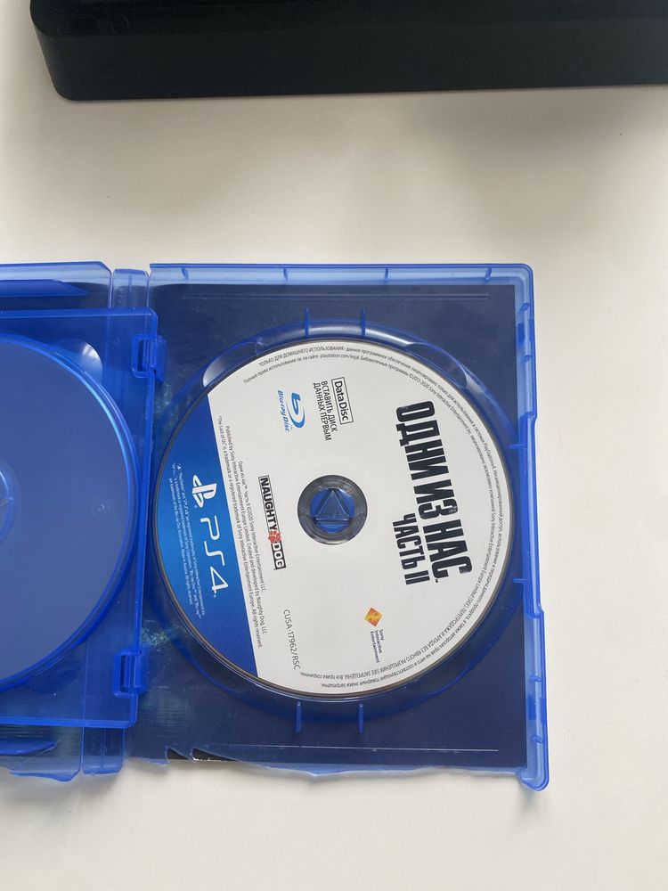 Диски на пс 4 три игры GOD of WAR UNCHURTED и один из нас 2 части