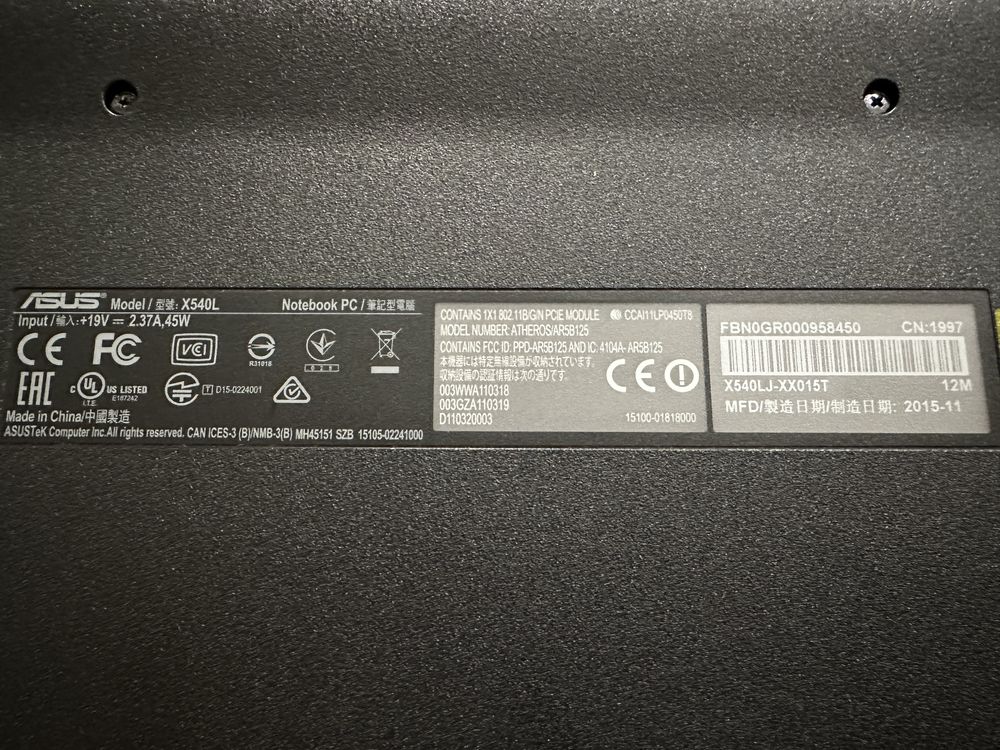 ASUS X540LJ-XX015T + комплект (сумка, мышь, зарядки)