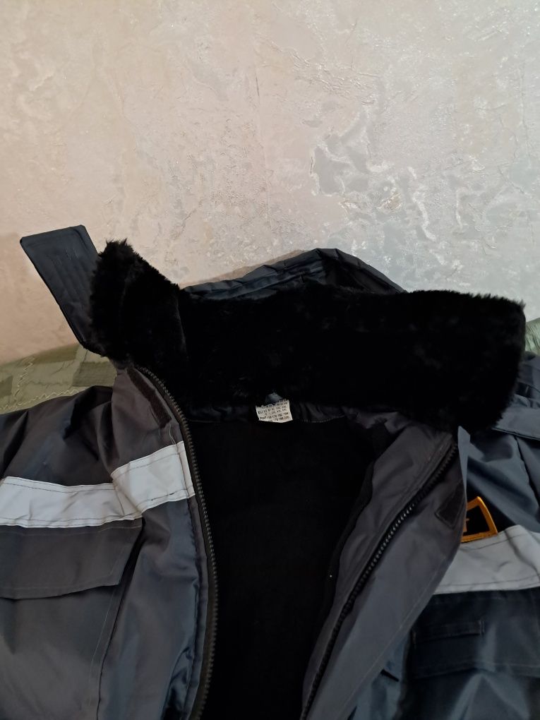 Зимняя форма охранника.