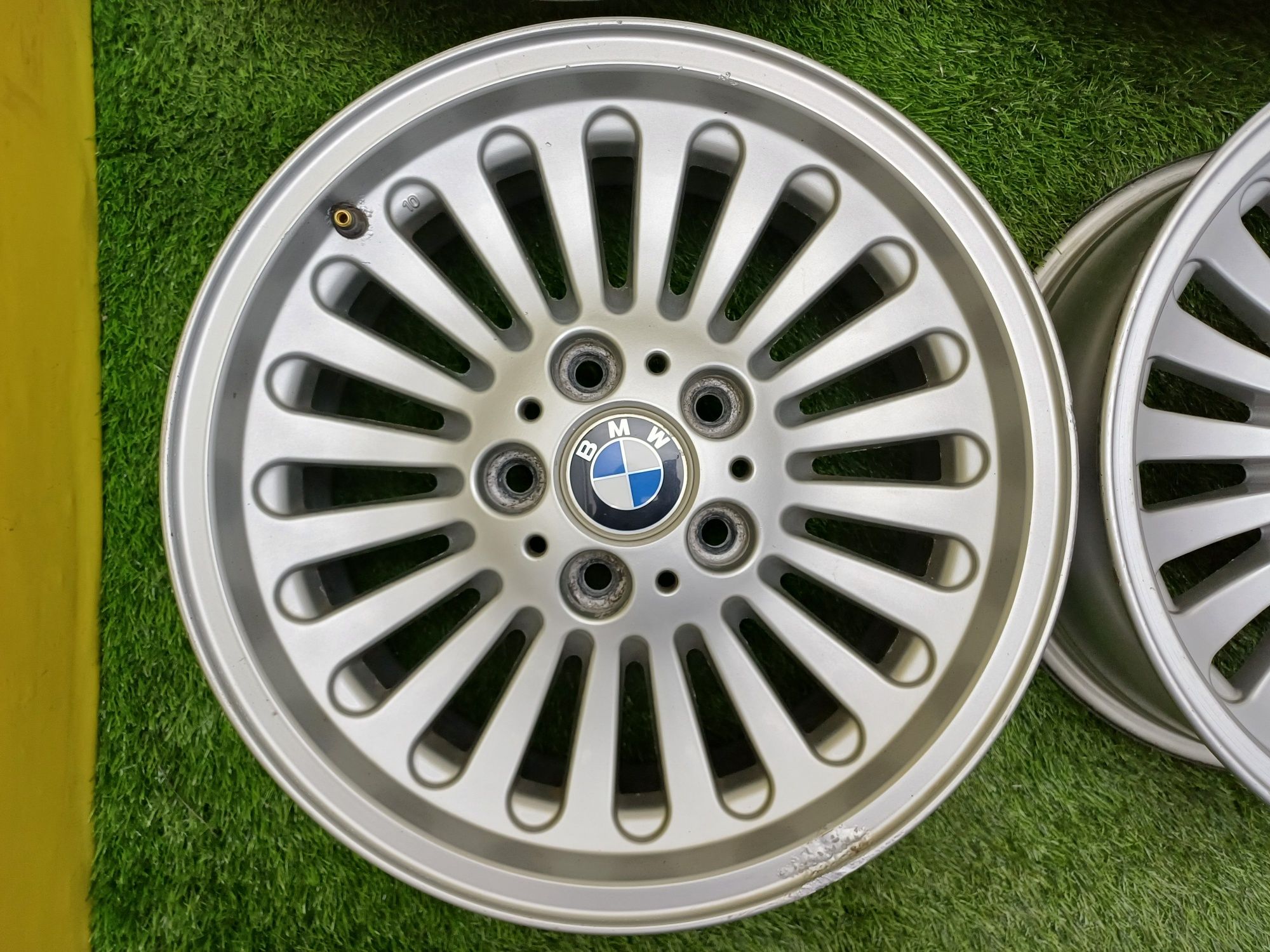 Диски R16 5x120 на BMW (Стиль 33) на Е39 и др