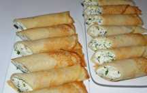 Блинчики с творогом и мясом.