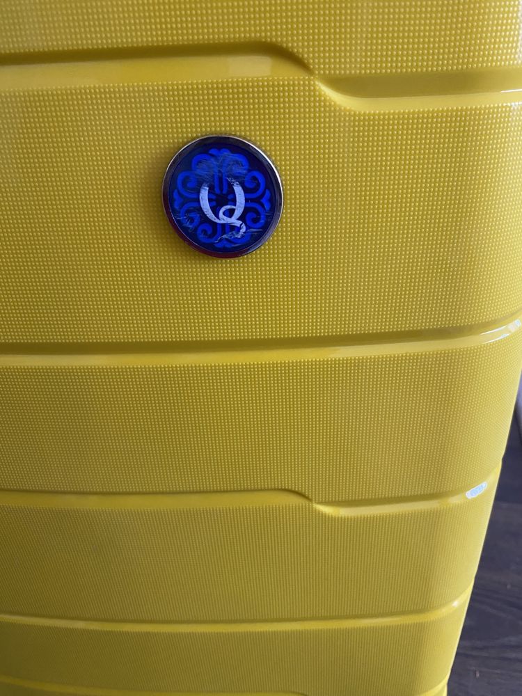 Чемодан qazaq sumka