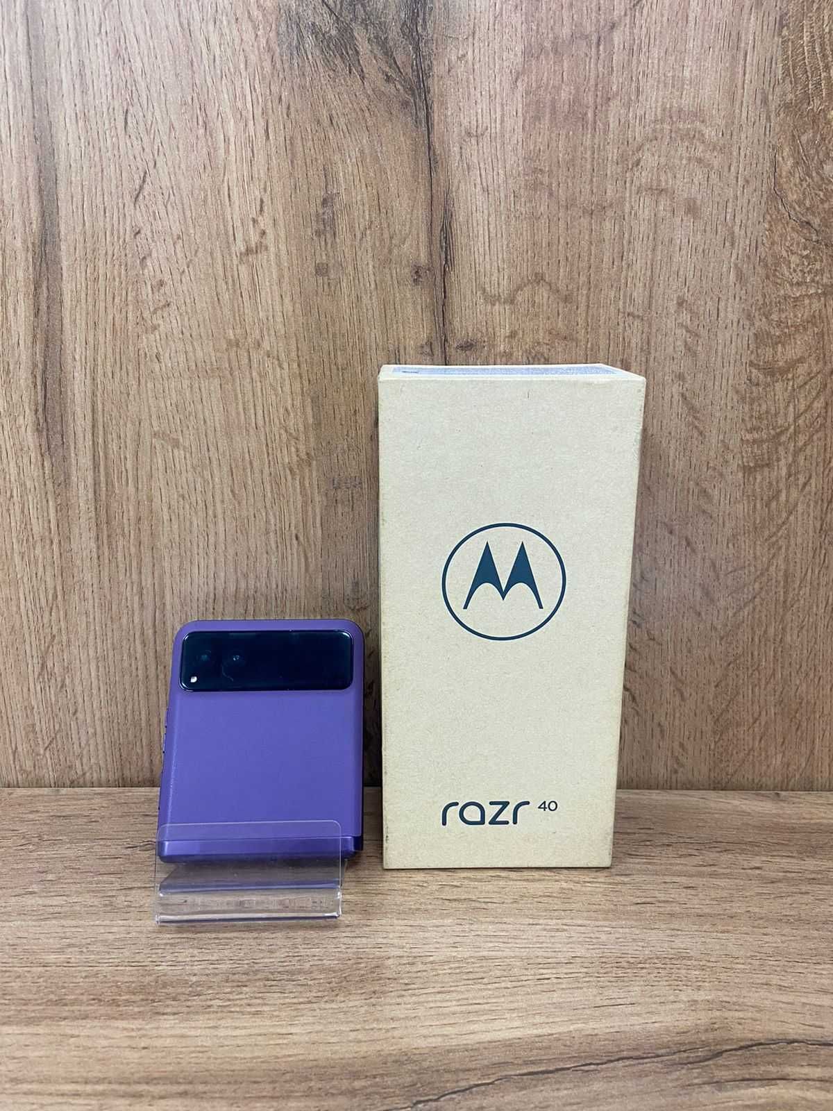 Смартфон Motorola Razr 40 8/256GB  5G