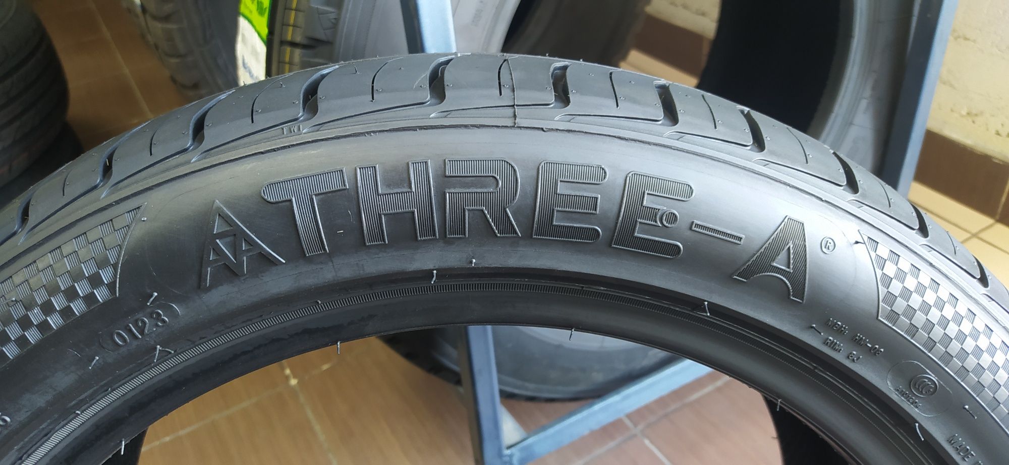 205/55R16 Three-A P606 91W