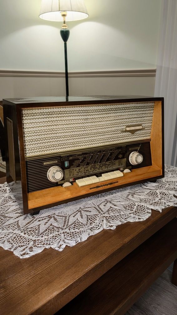 Радиоприемник немецкий EMUD Senior 62