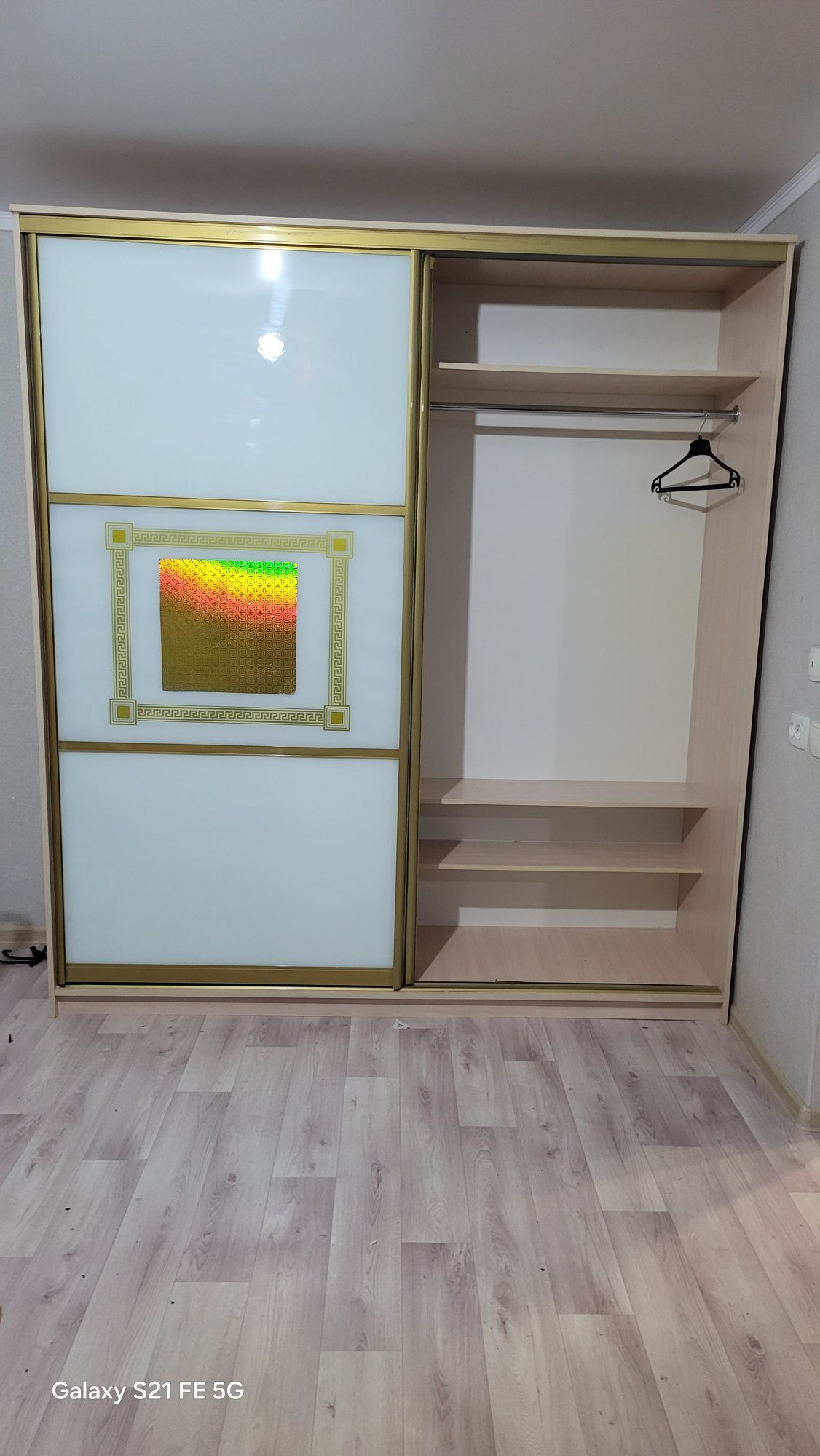 Продаётся Шкаф купе