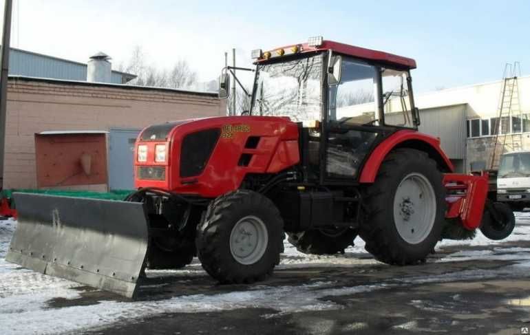 Трактор BELARUS-921