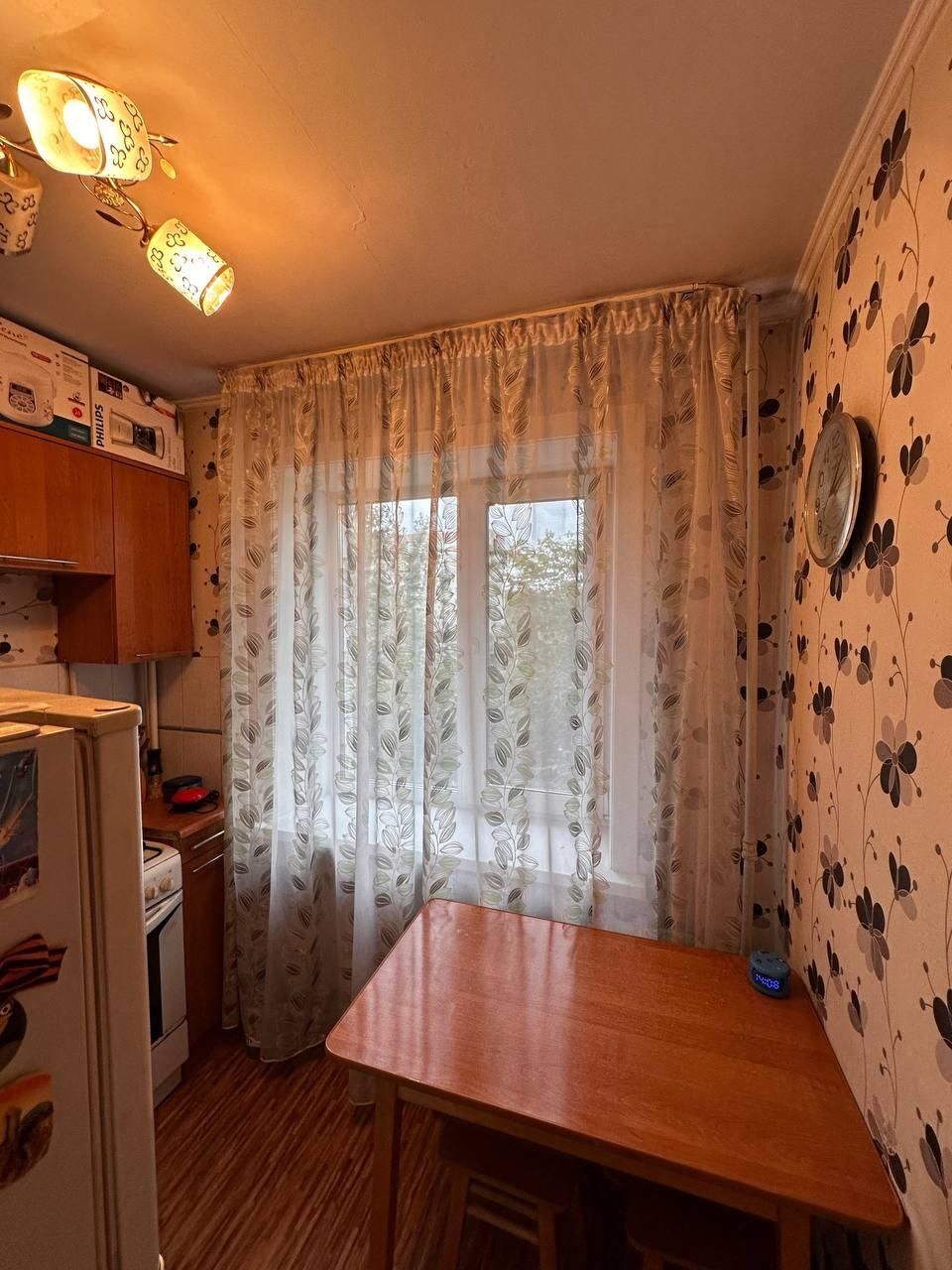 Продам 2 комн.квартиру в районе АРС , маг.Янтарь