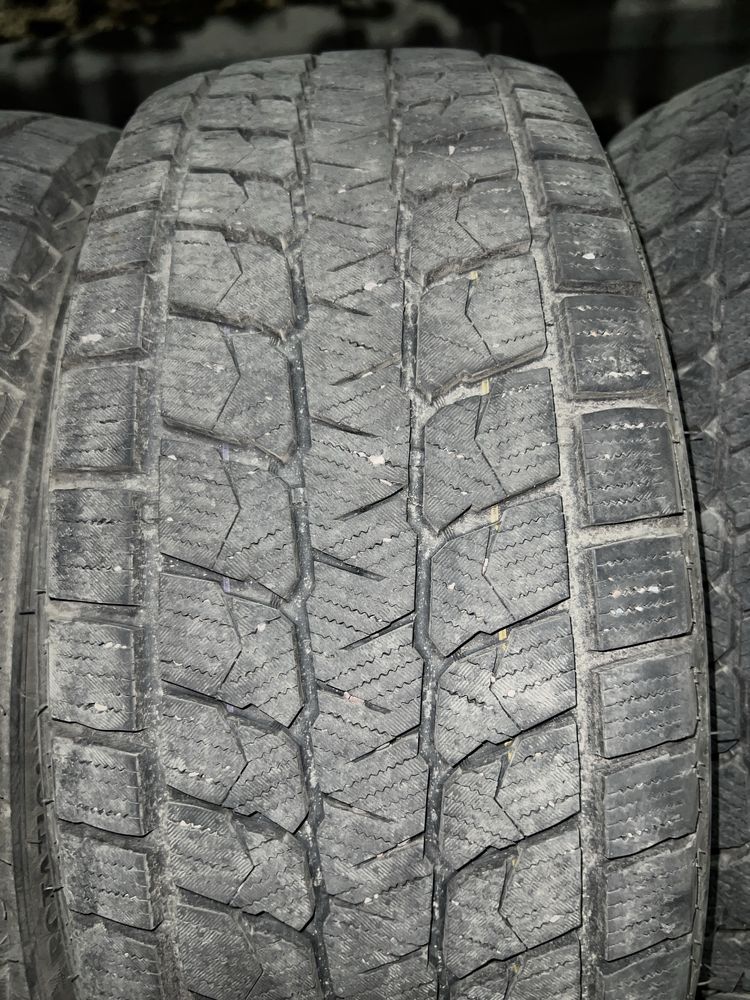 Зимние шины BearWay 255/45 R20