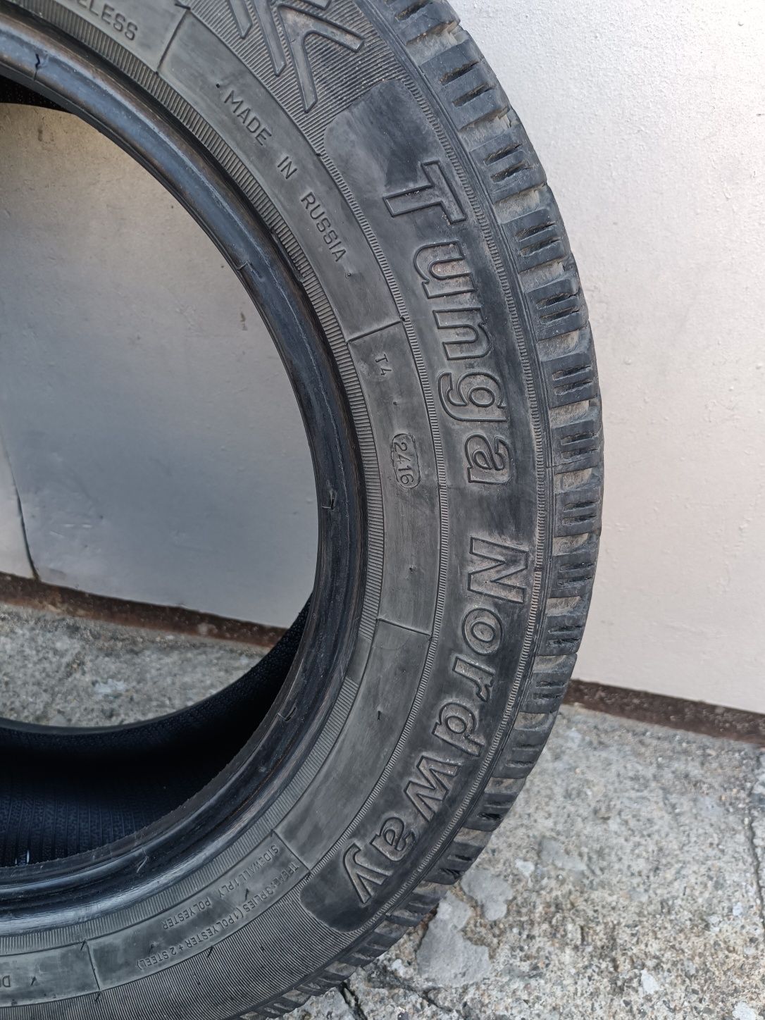 Продам 2 шины 195/65/R15 Tunga NordWay