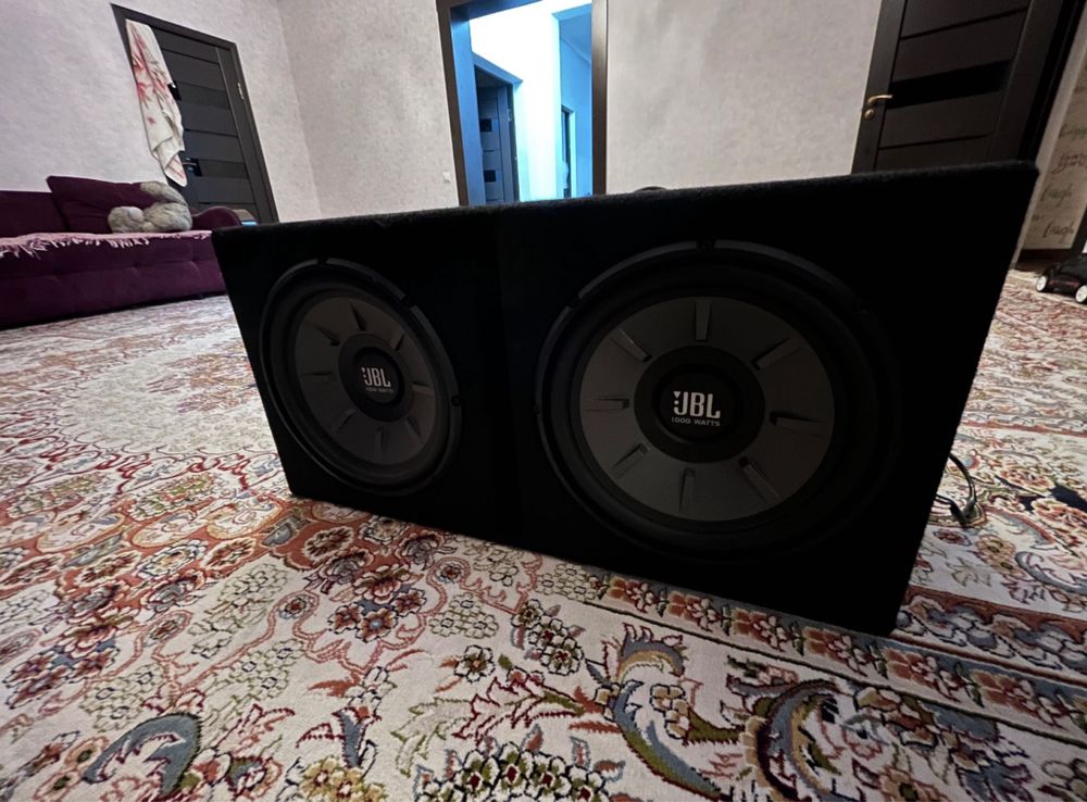 Сабвуфер jbl большой