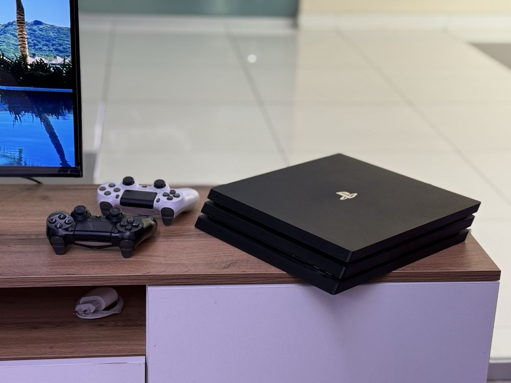 PlayStation 4 Pro 1000GB 2024 EAC/продаю Sony Ps 4 Pro 1TB идеал