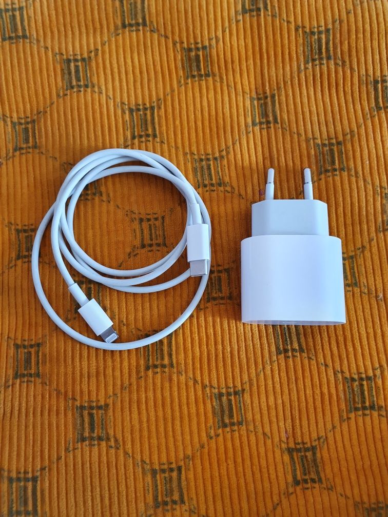 Зарядка для iPhone 14про