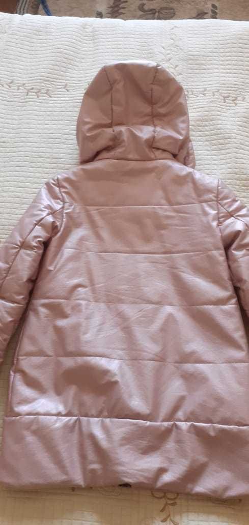 КУРТКА детская весна-осень 134р ,5000т