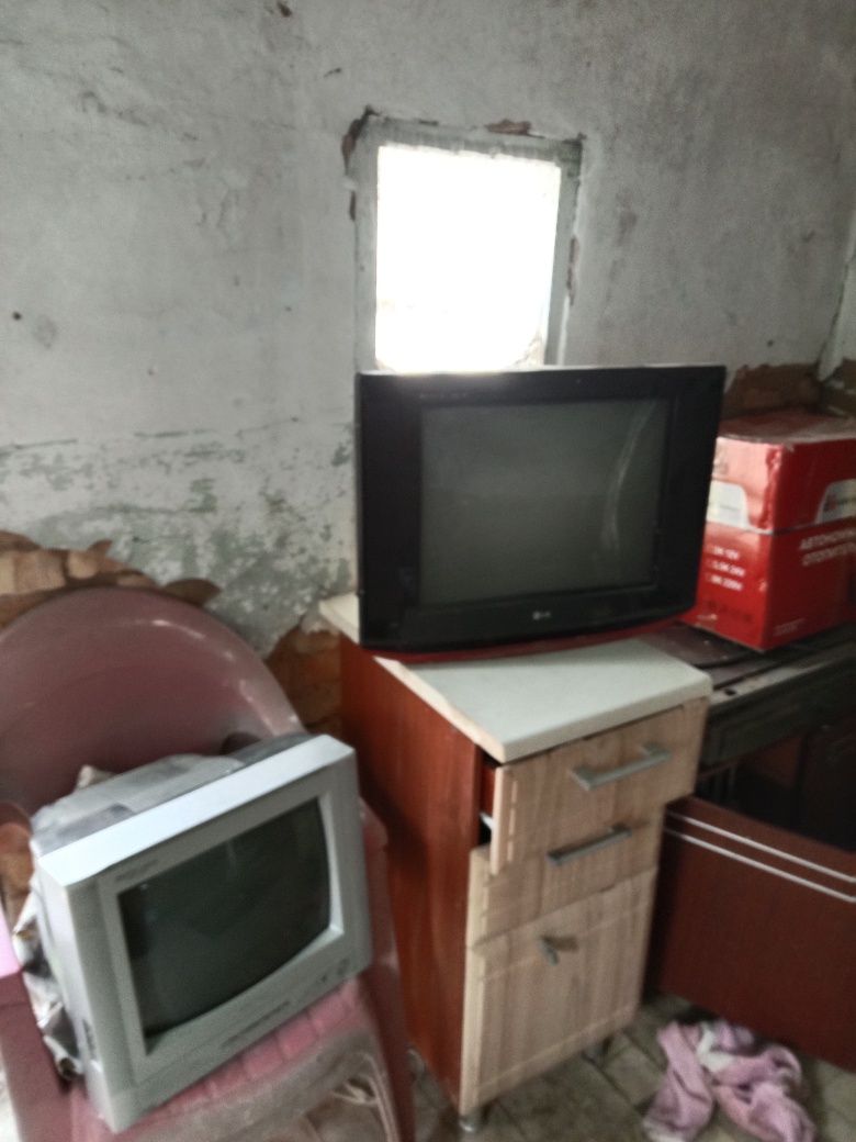 Телевизоры продам