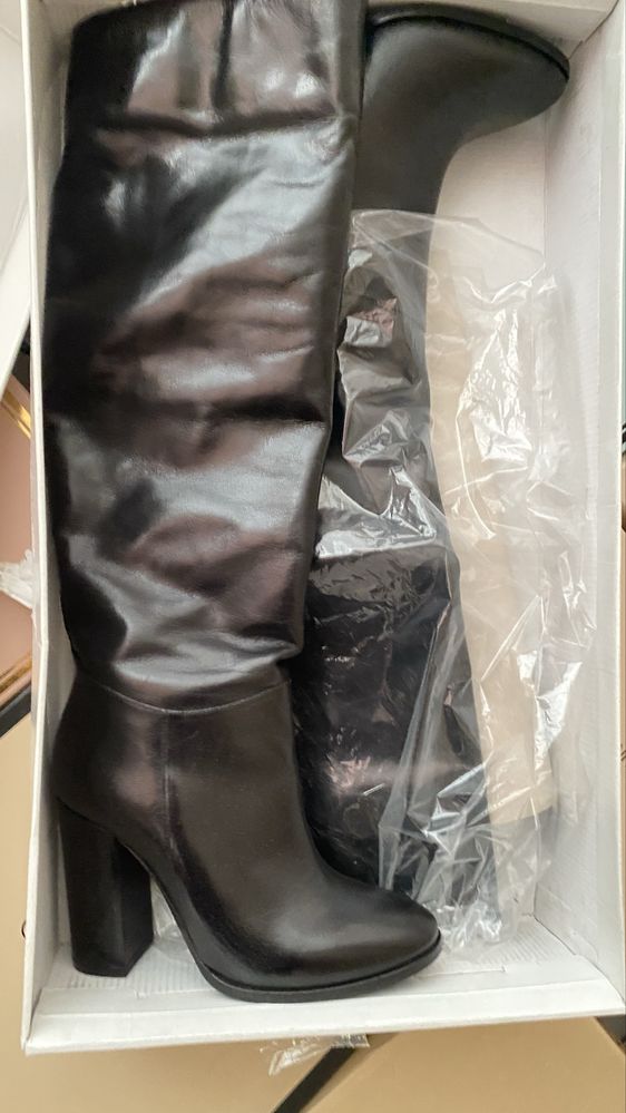 Продам зимние сапоги