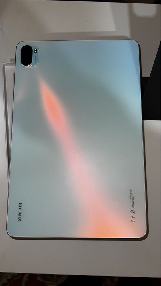 Продам срочно планшет Xaiomi mi pad 5