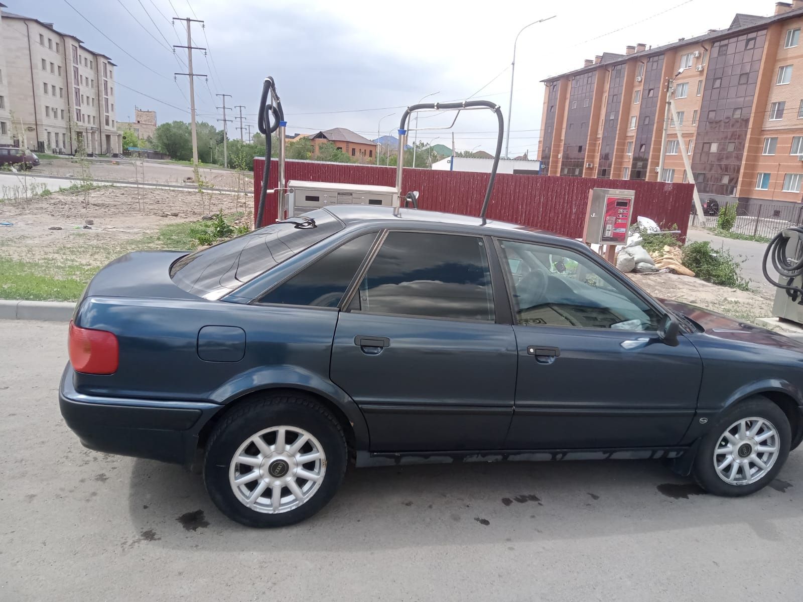 Продается Ауди В4 Кватро