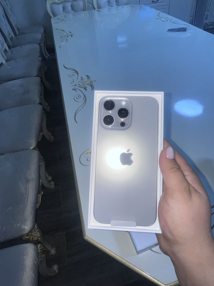 Apple 15 про мах 256Гб