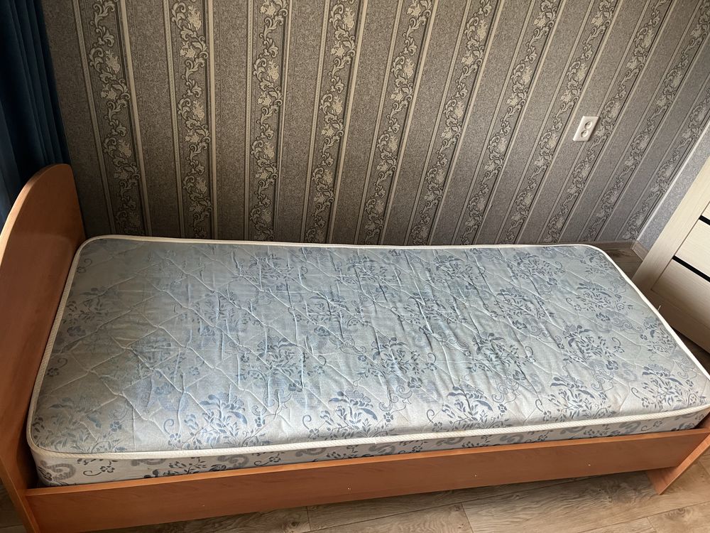 Продам  кровати
