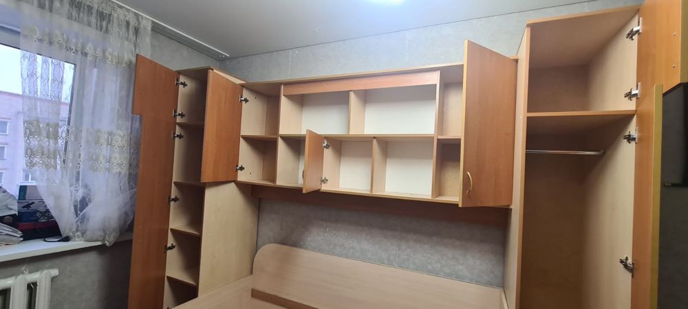 Продам шкаф кровать и тахту