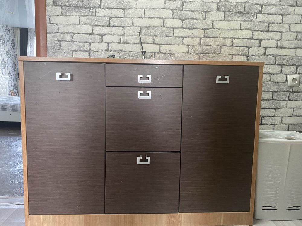 Продам камод для обуви в прихожую