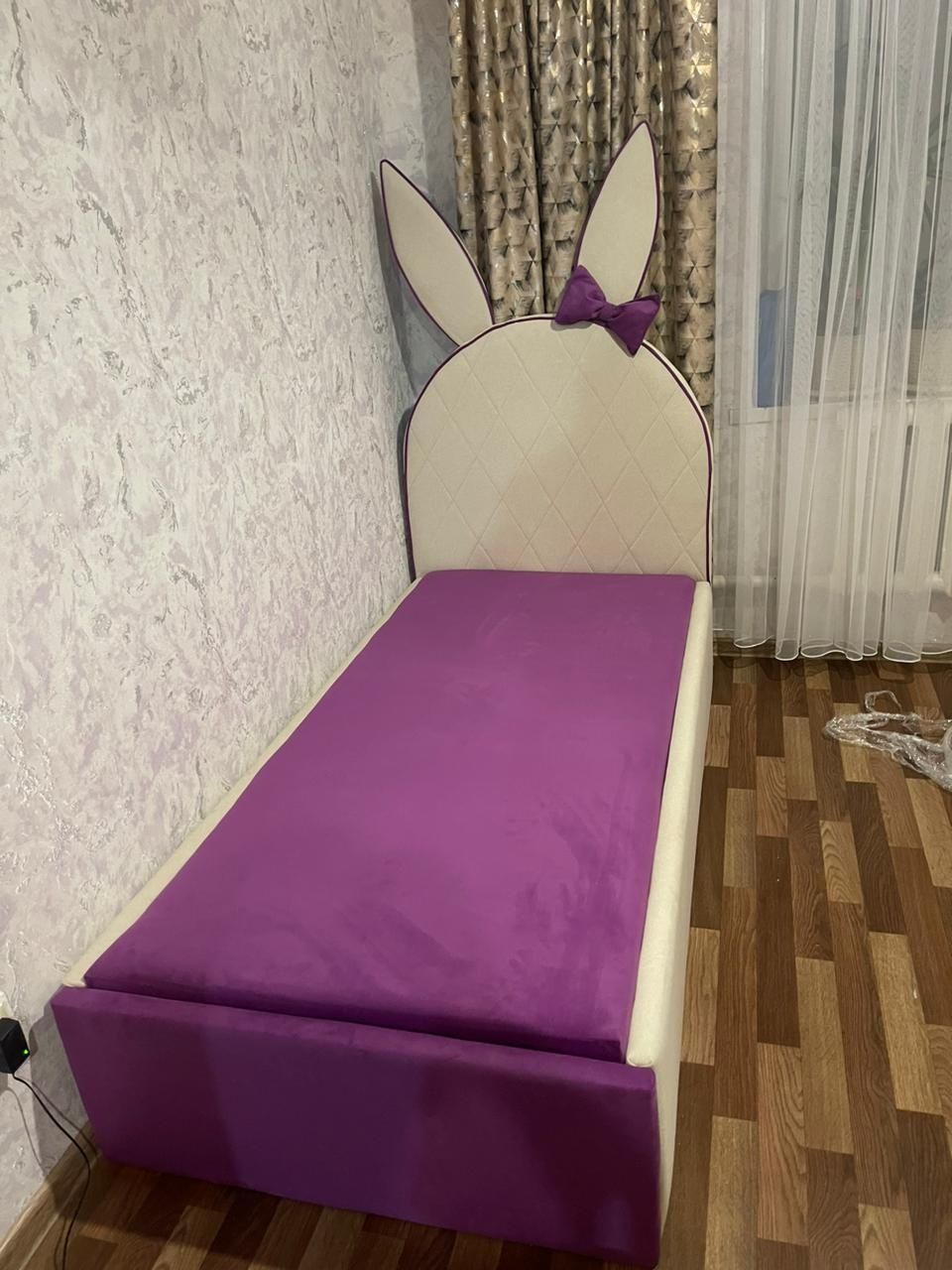 Кровать+пуфик в подарок.От производителя