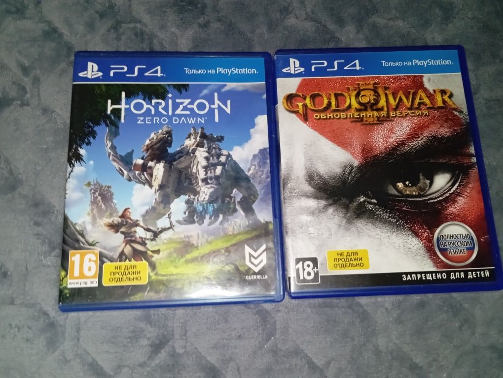 Диски на ps4 Horizon Zero Down и God of War