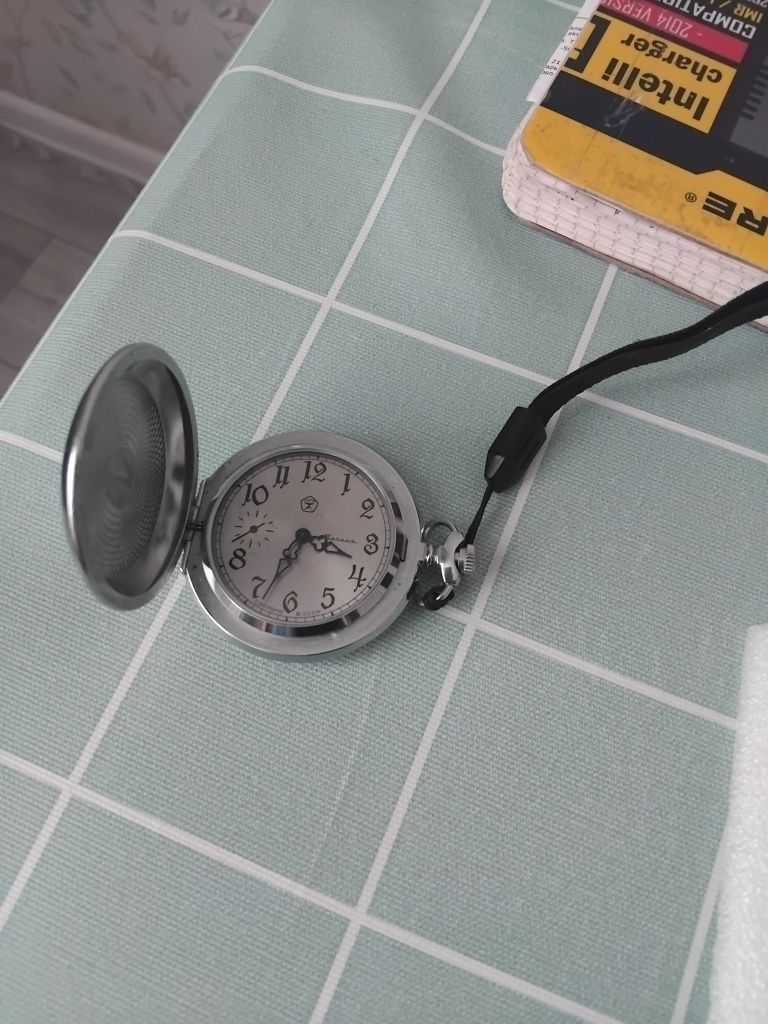 Механические часы Молния
