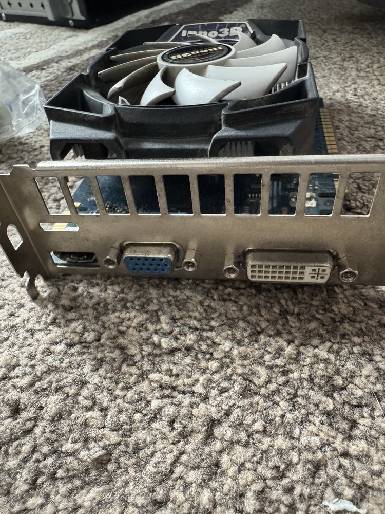 Продам видеокарту gts 450 ddr5 1гб