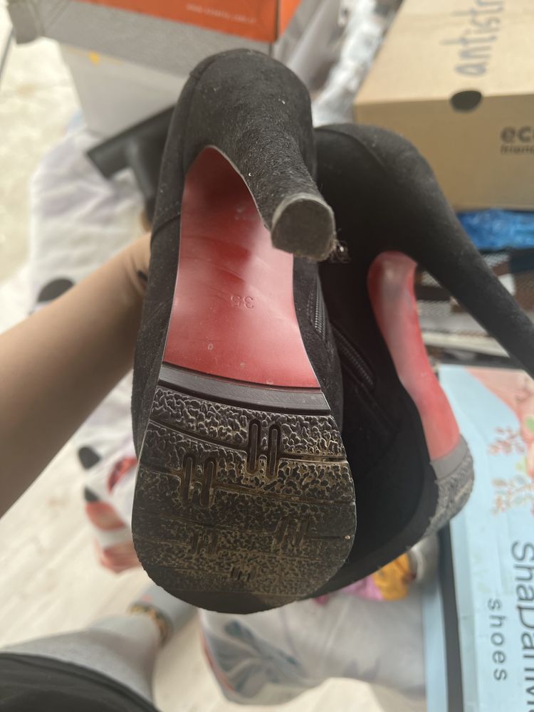 Продам обувь 35 р