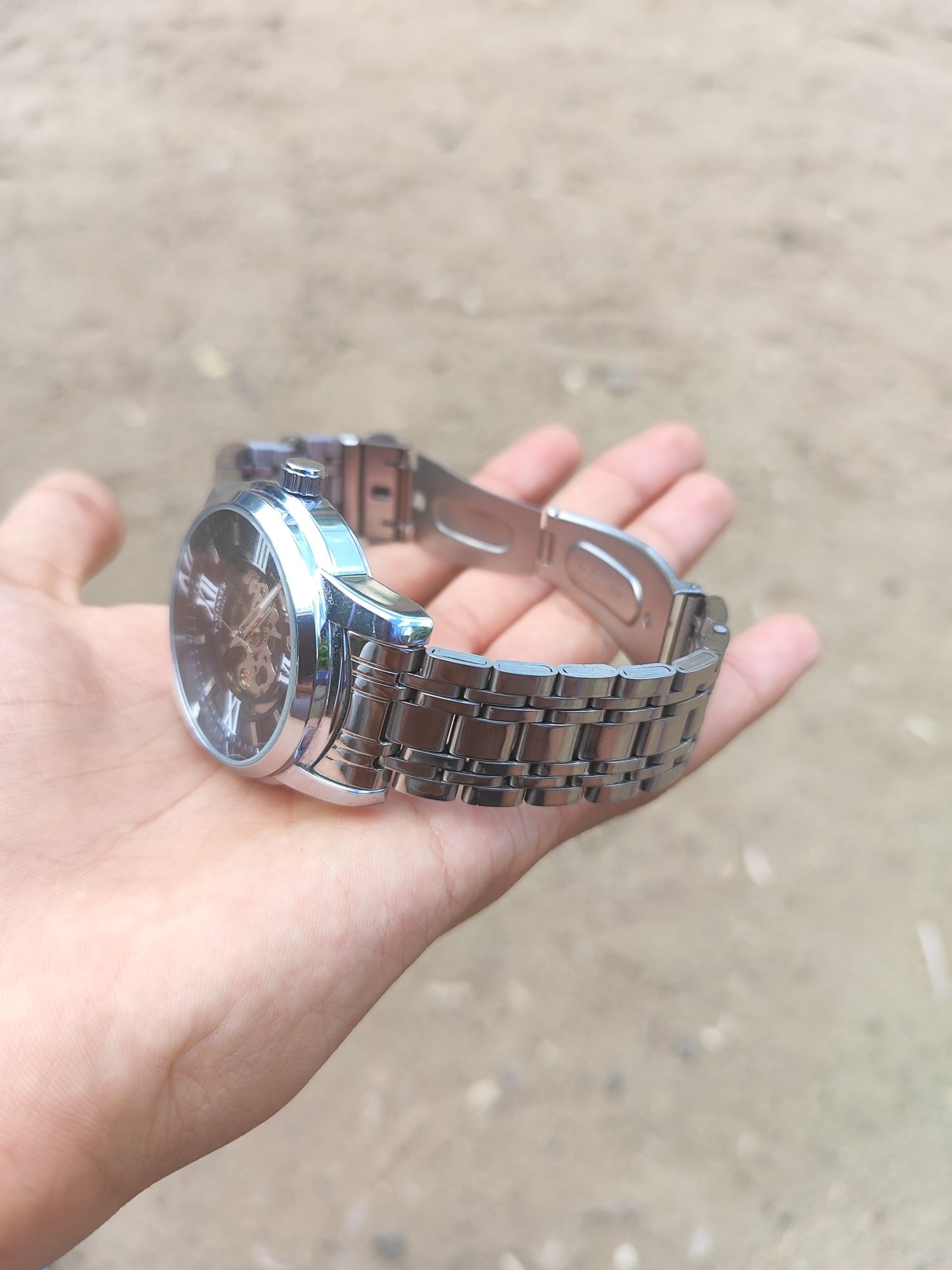Продам часы T Winner