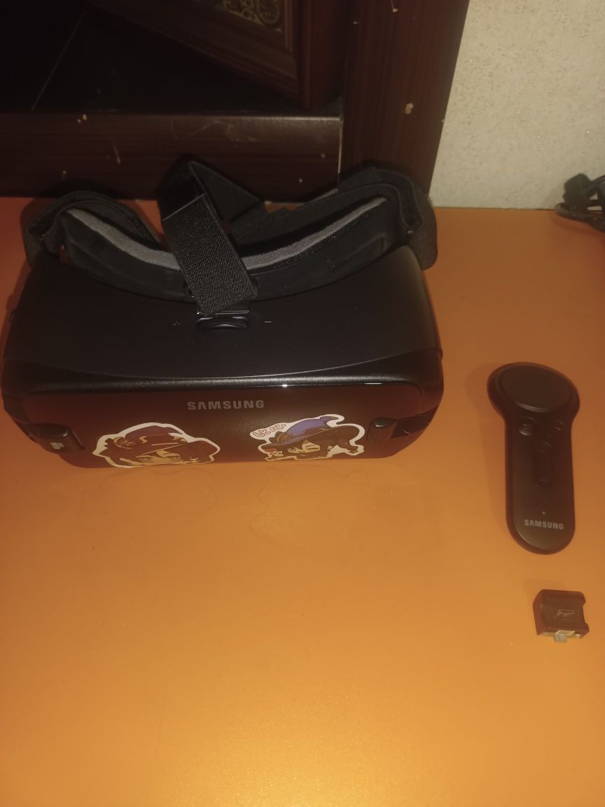 Игровой Vr шлем с джойстиком