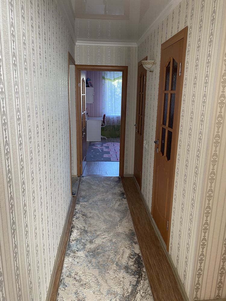 Продам 4-х комнатную  квартиру , улучшеная планировка!!!  98 кв.м.
