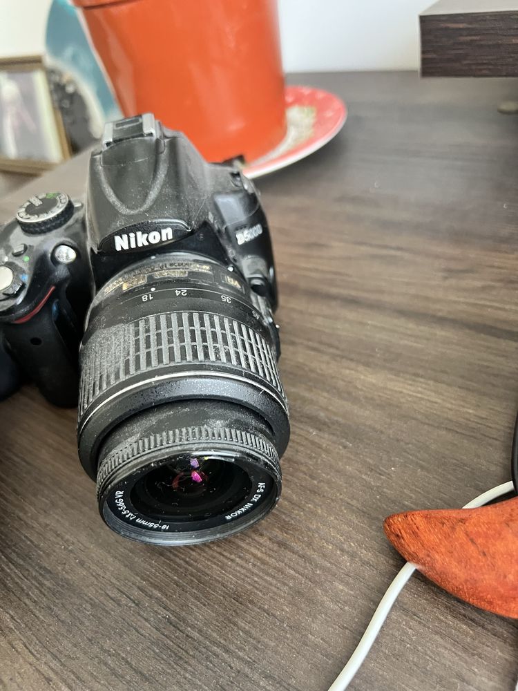 Два Nikon, возможно рабочих, дешево