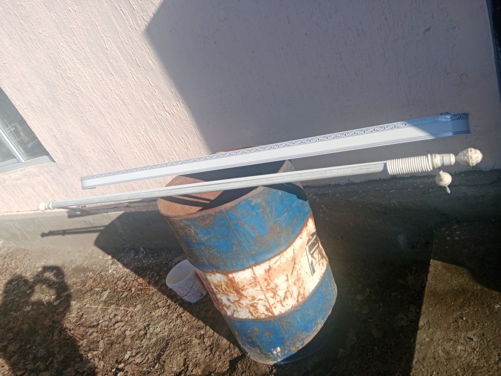 Продам гардин 2 штук