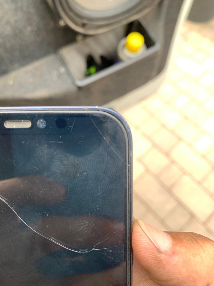 Iphone 12 В хорошем состояний