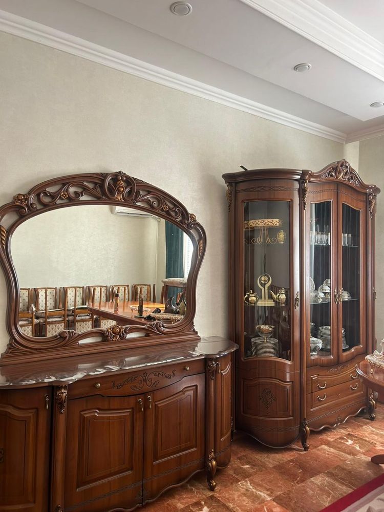 Продам мебель в классическом стиле