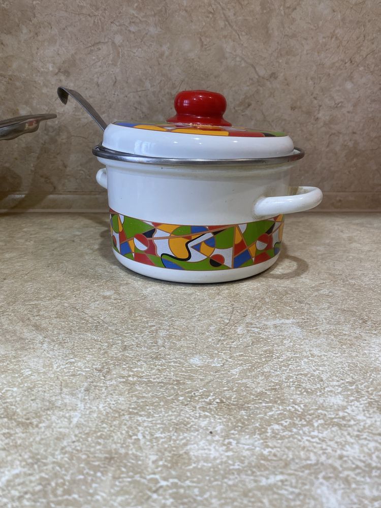 Кастрюли3000 т продам продам