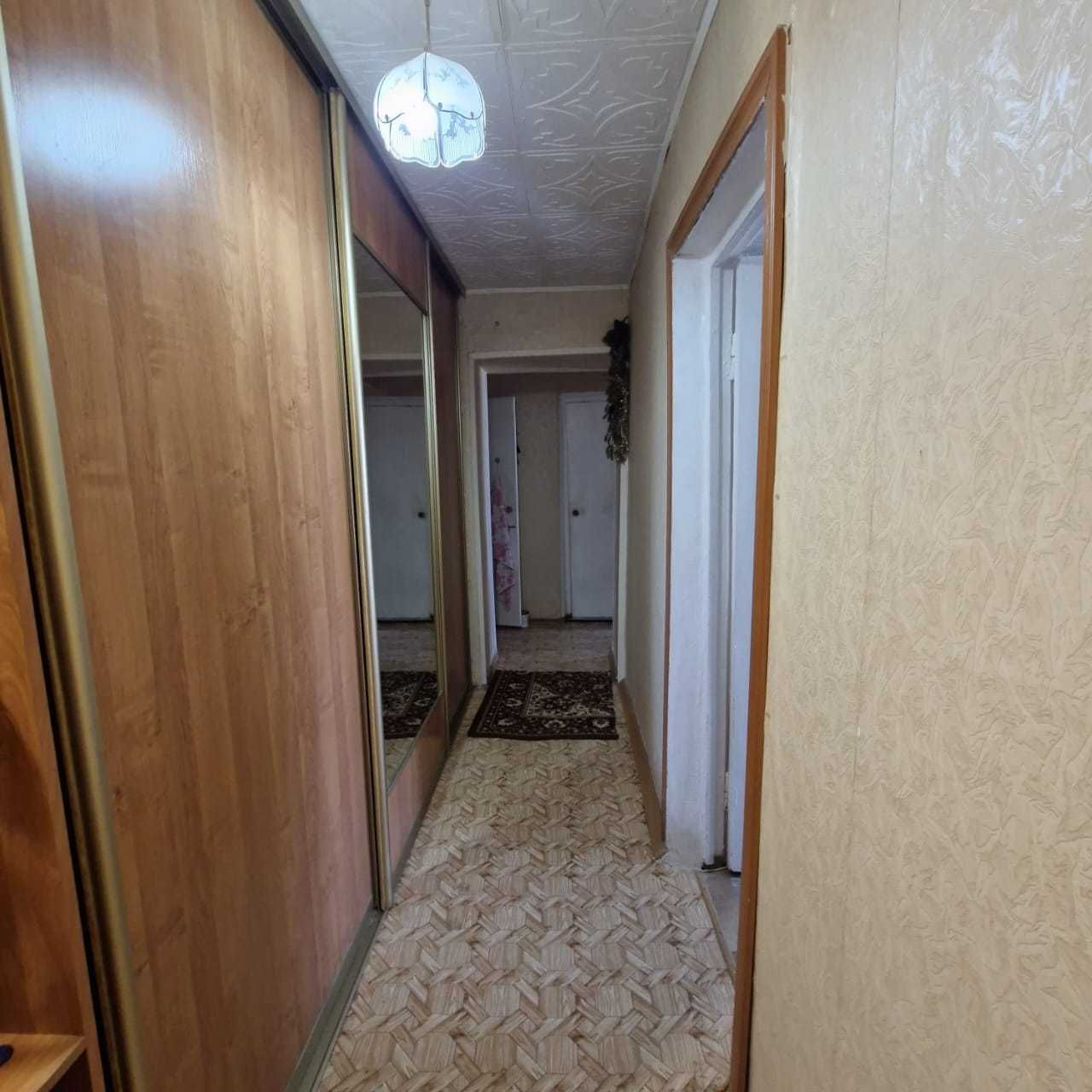 Продам трехкомнатную квартиру на хлебзаводе на 4 этаже