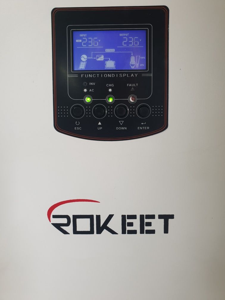 Гибридный инвертор ROKEET 24B 3500Вт PWM