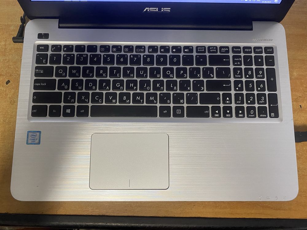 Продам ноутбук Asus core i7