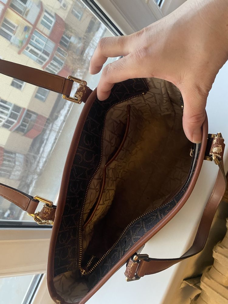 продам сумку Calvin Klain