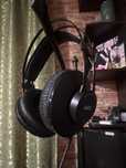 Студийные наушники AKG