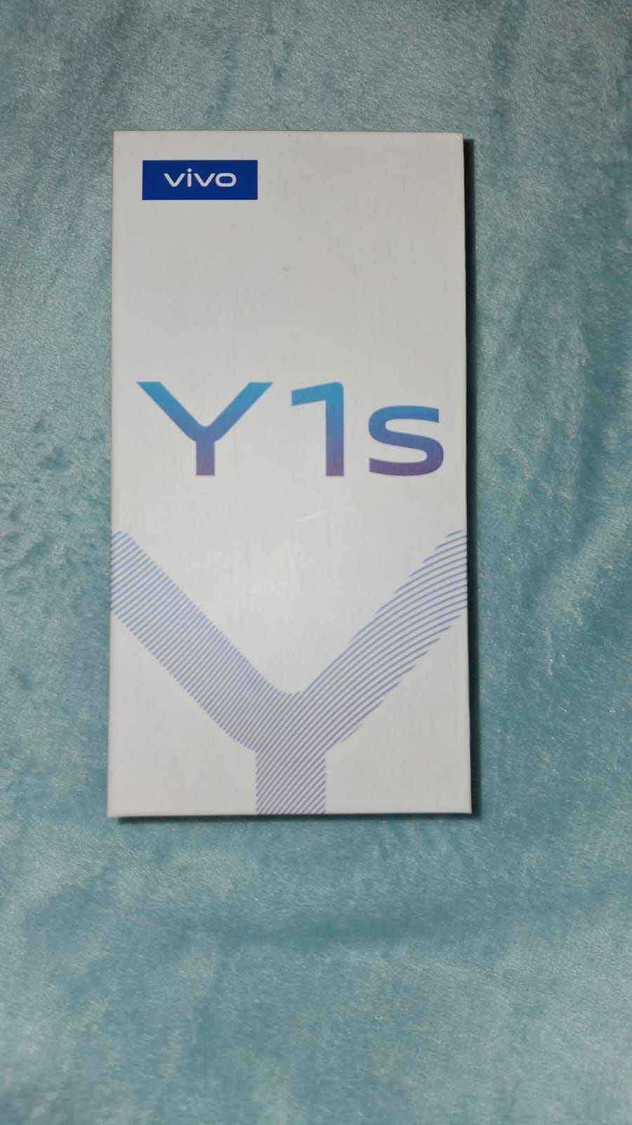 Телефон Vivo Y1s 2015