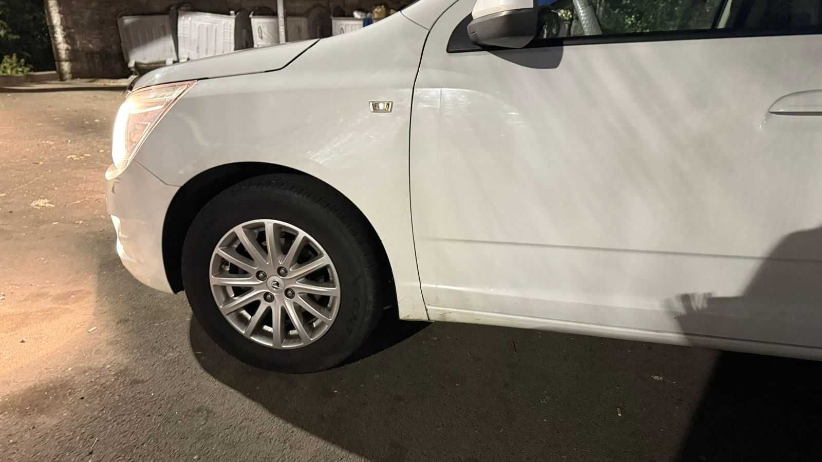 Автомобиль Равон Р4